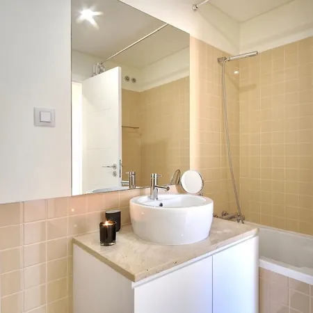 Algarve W Pool, Close To Beach And City W Seaview Appartement *