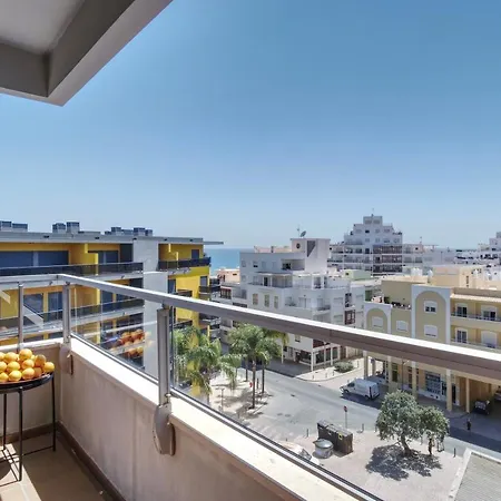 Apartment Algarve W Pool, Close To Beach And City W Seaview
