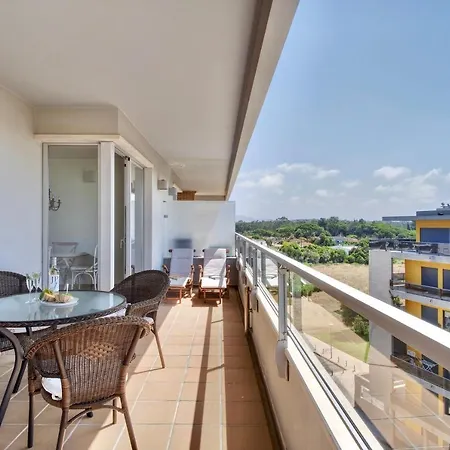 Algarve W Pool, Close To Beach And City W Seaview Apartment *