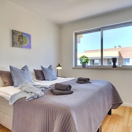 Algarve W Pool, Close To Beach And City W Seaview *